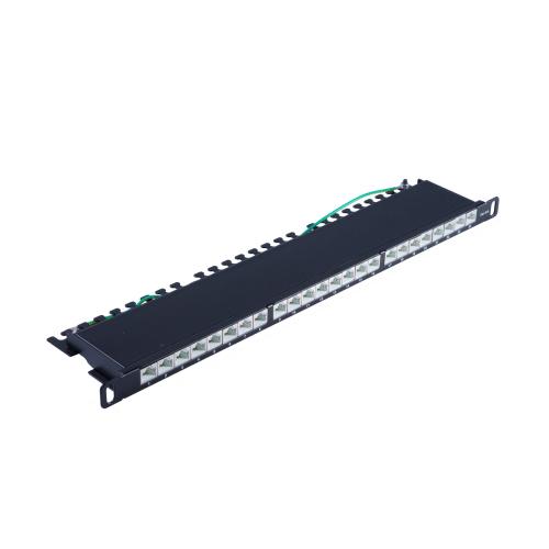 Slim Patchpanel Cat.6A – 24 Port – geschirmt – 19 Zoll – 0,5 HE – schwarz