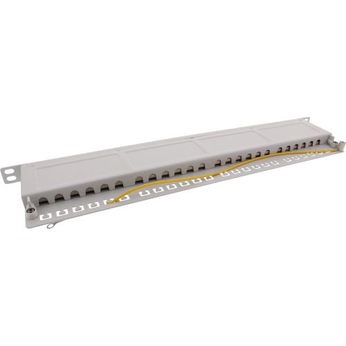 Preview: Patchpanel Cat.6A – 24-fach, 19" (48,26 cm), 0,5HE, lichtgrau (RAL 7035)