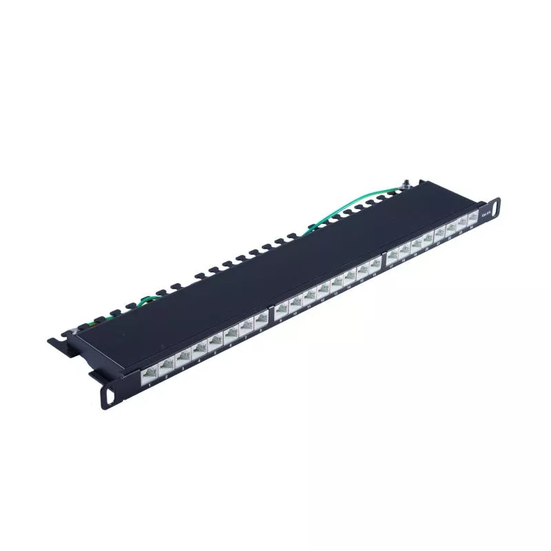 Slim Patchpanel Cat.6A – 24 Port – geschirmt – 19 Zoll – 0,5 HE – schwarz