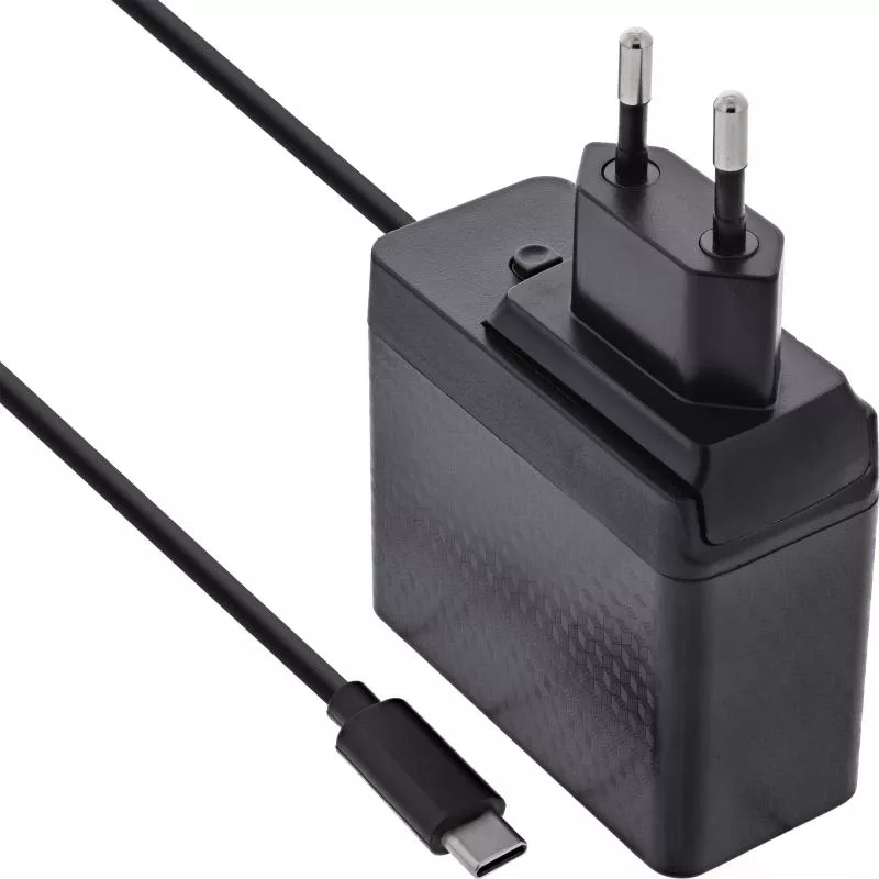 USB-C Netzteil 140 W – GaN, festes Kabel, EU/UK/US Stecker, schwarz